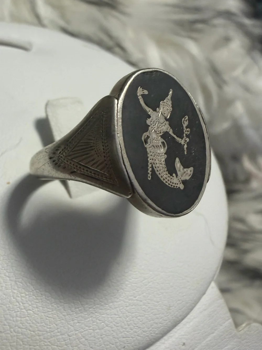 Vintage Thai Nakon Sterling Silver Siam Niello Flip Spinner Ring Size 11.5